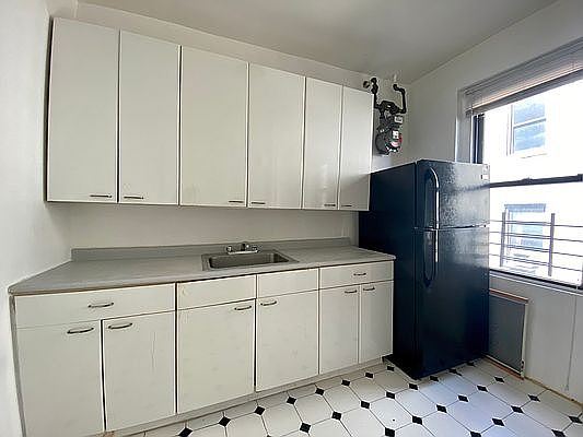 3rd image of 21-78 35th St #4F