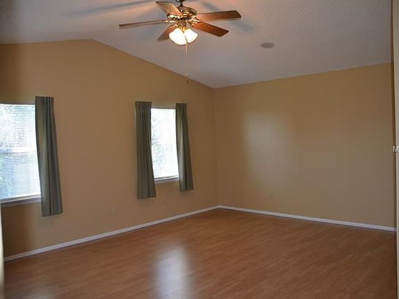 2nd image of 2349 Kerridale St