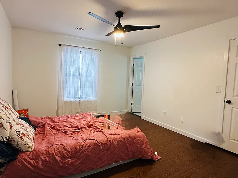 2 Holly Dr #B — Photo 12