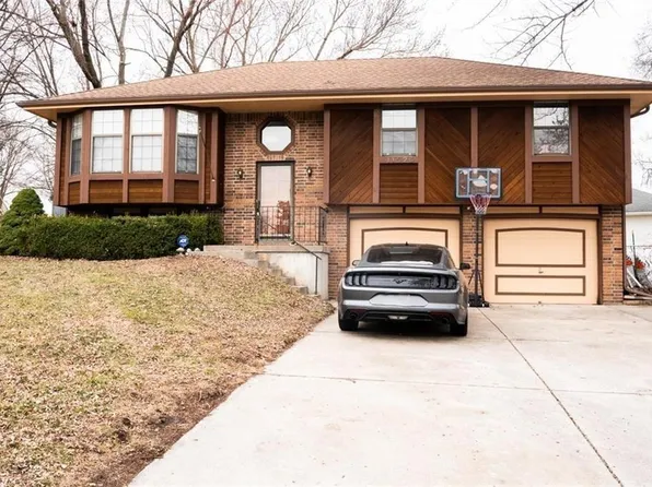 11526 N Wayne Ave, Kansas City, MO 64155