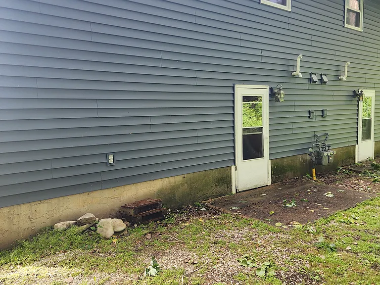 1298 S Bayshore Rd #1 — Photo 58