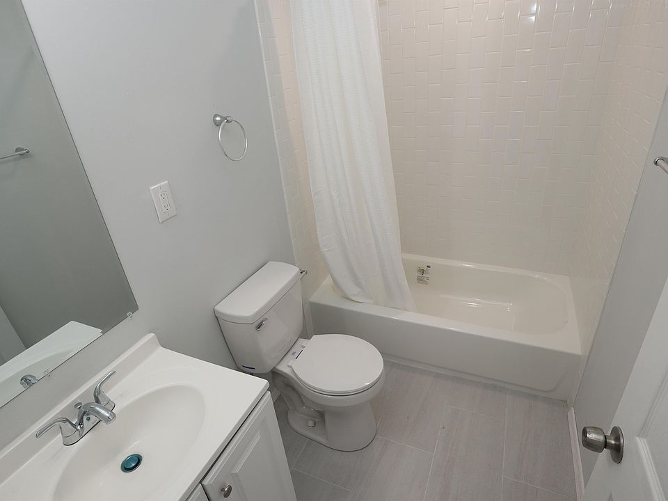 2nd image of 2635 Cecil B Moore Ave Floor 2