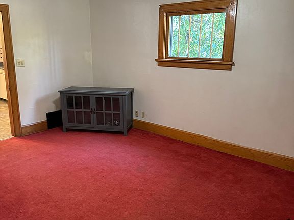 4th image of 1923 E 34th St #2