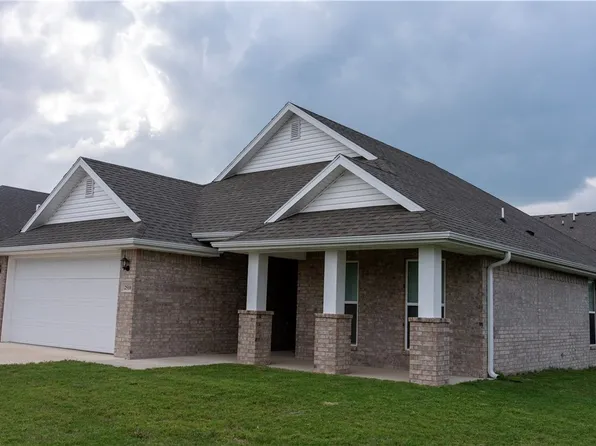 2510 Westbrook Loop, Pea Ridge, AR 72751