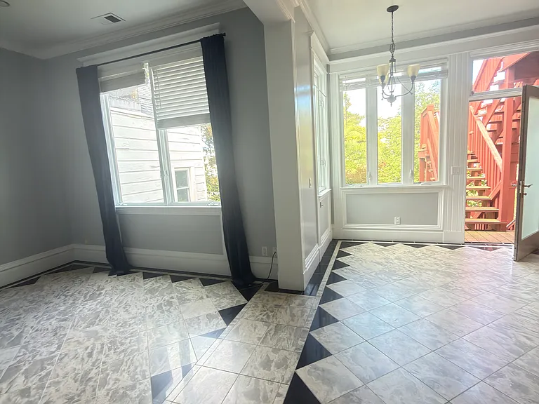838 Shrader St #2 — Photo 5