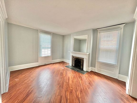 5th image of 536 Liberty Hl #2