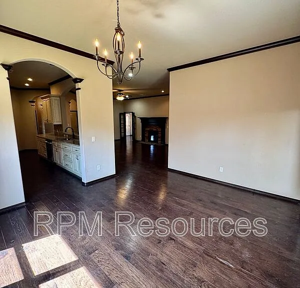 3121 SW 136th Ter — Photo 8