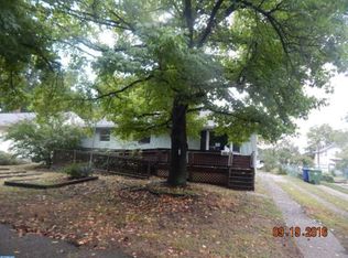206 W Henry St, Palmyra, NJ 08065
