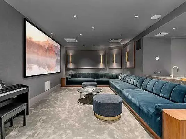 1 Clinton Street image 14 of 16