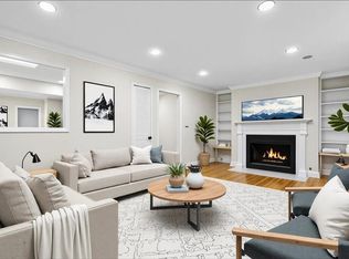 232 Peachtree Hollow Ct, Sandy Springs, GA 30328