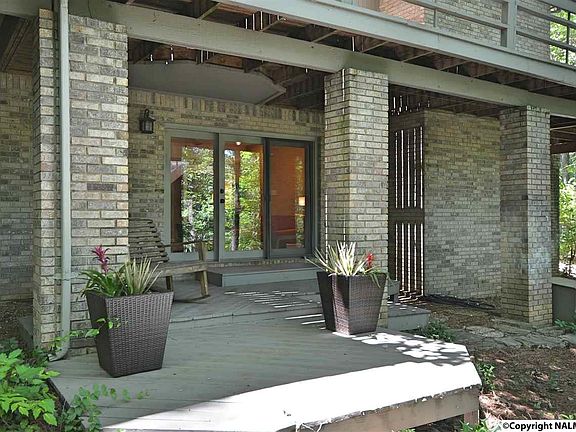 3rd image of 130 Catherine Dr