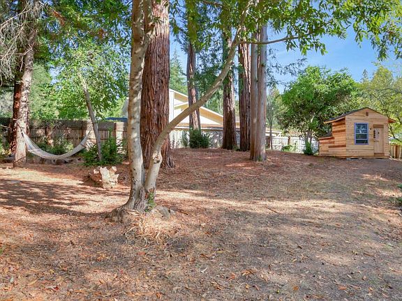 3rd image of 315 S Navarra Dr