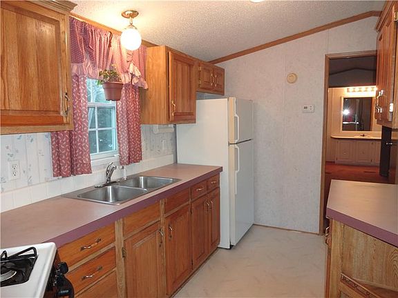 5th image of 318 Pyramid Pines Est