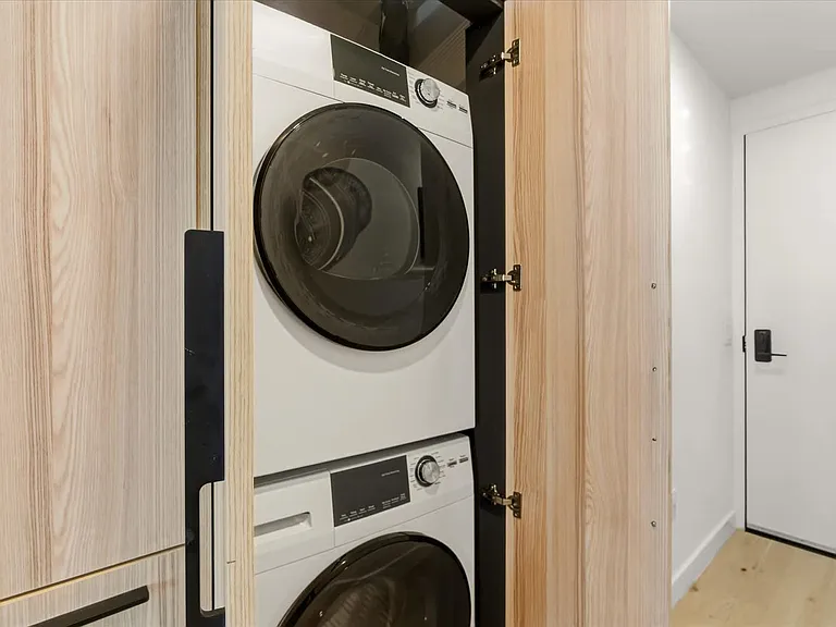 Washer/Dryer