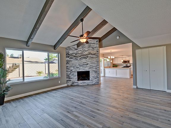 3rd image of 3848 W Anderson Dr