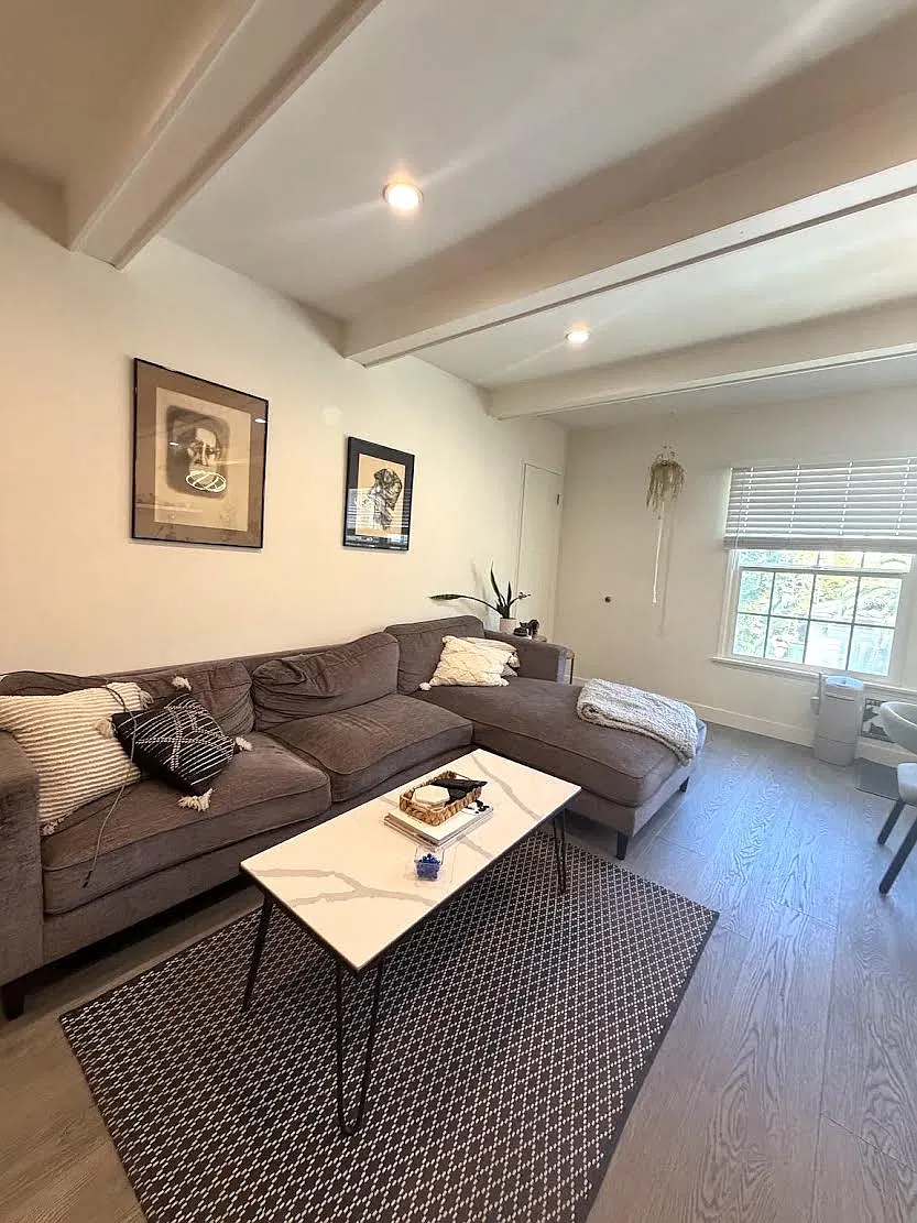2 bed, 950 sqft, $3,500 — Photo 1