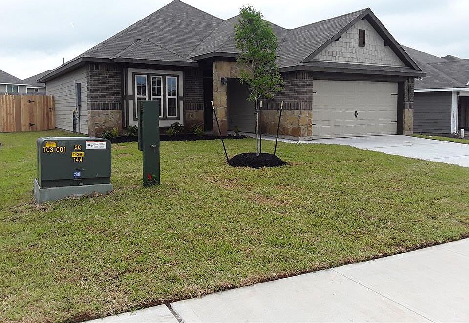 1st image of 123 Scenic Hills Ct