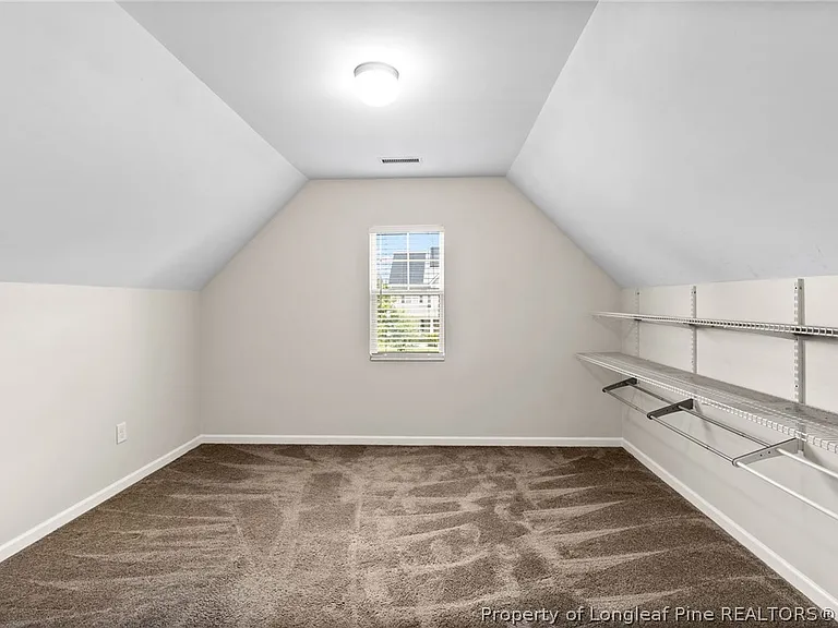 645 Highgrove Dr — Photo 17
