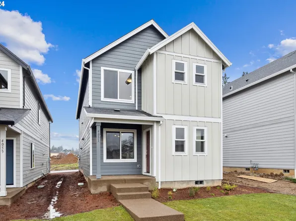 4051 Village Center Dr SE #74, Salem, OR 97302