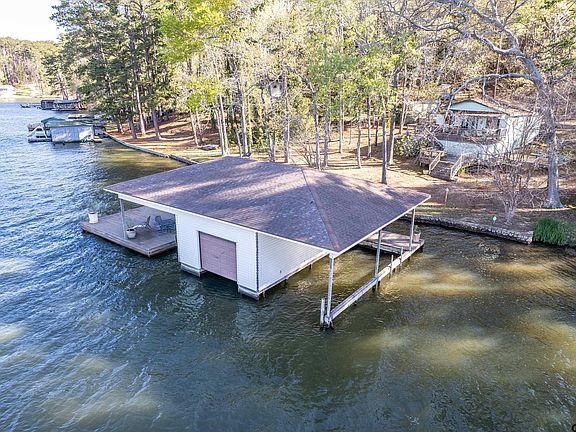 4th image of 1836 County Road 3107