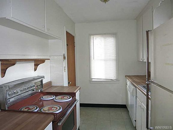 5th image of 3427 Wallace Dr