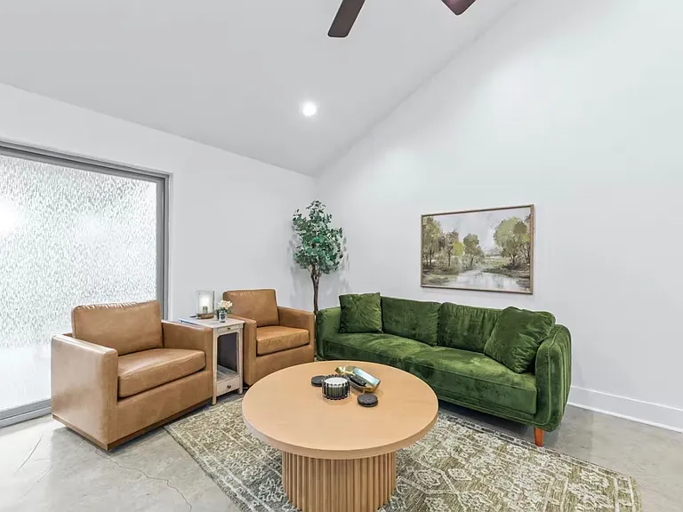 113A Oak Plains Aly — Photo 3