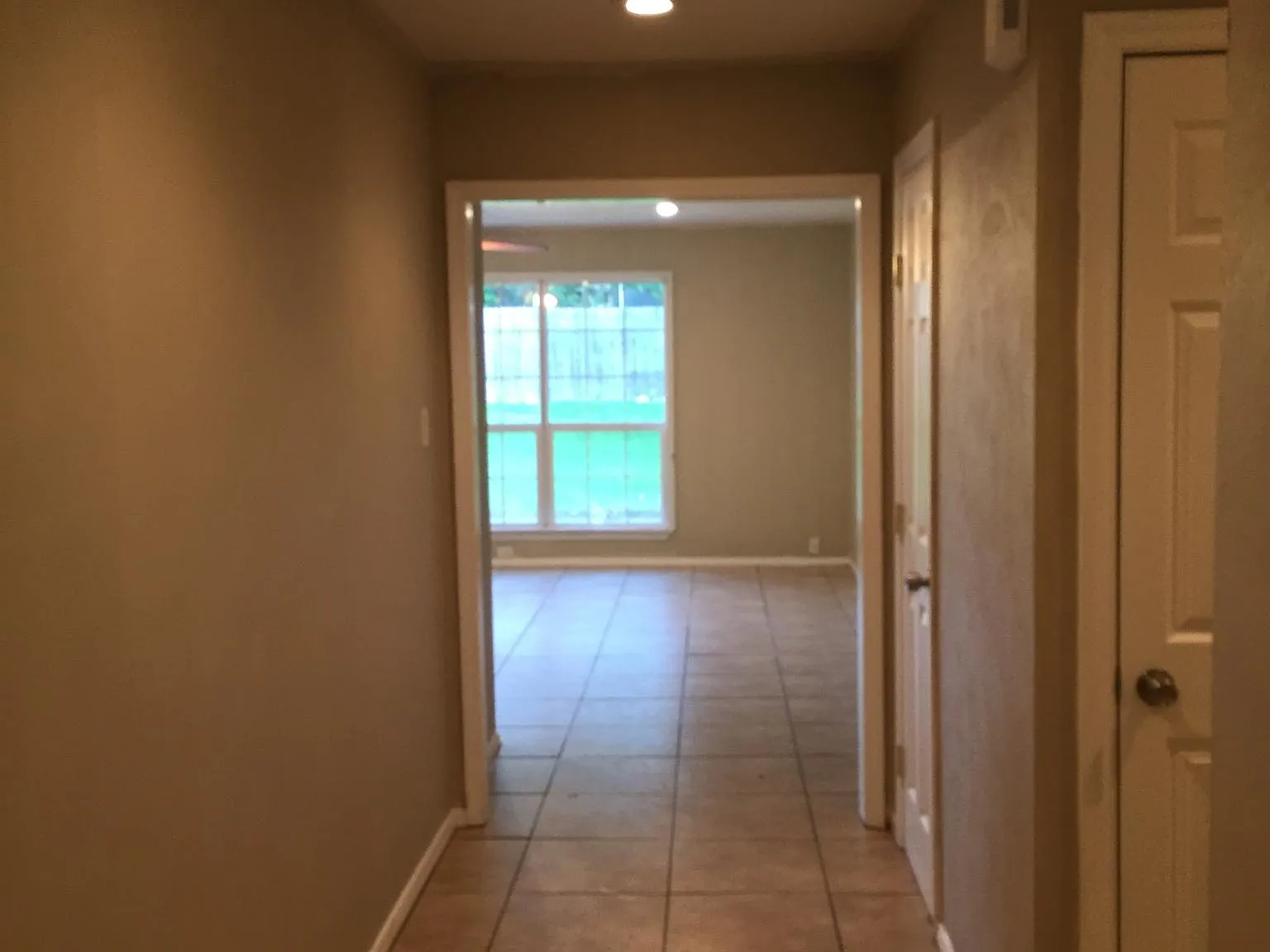 4 bed, 1447 sqft, $1,875 — Photo 3