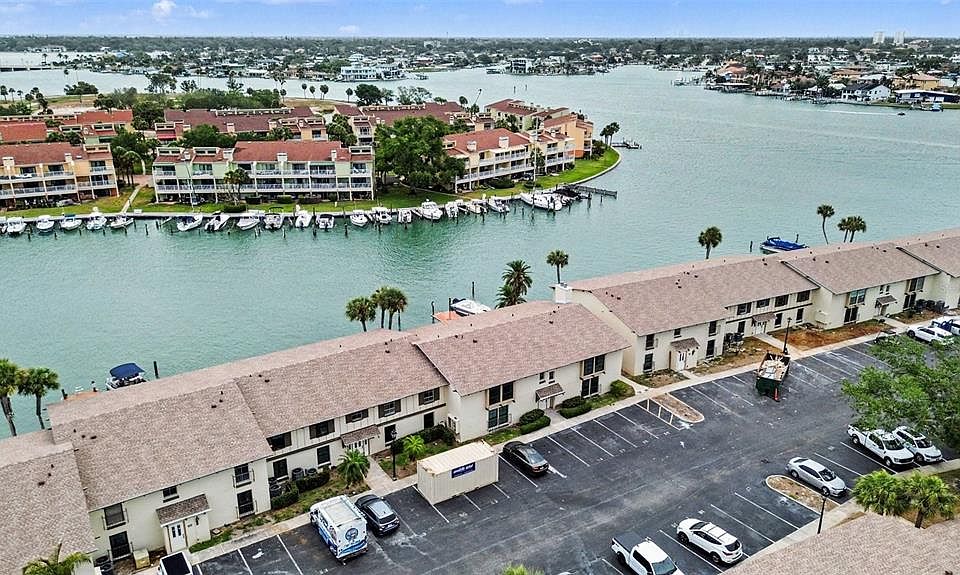 1st image of 546 PLAZA SEVILLE COURT #85