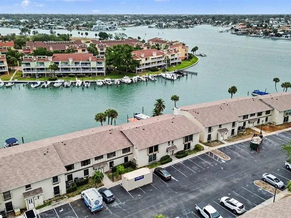 546 Plaza Seville Ct APT 85, Treasure Island, FL 33706
