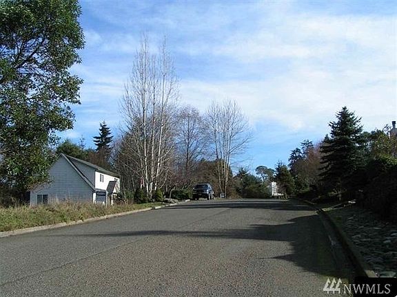 3rd image of 19 Samara Dr. Div 2 Dr Lot 19