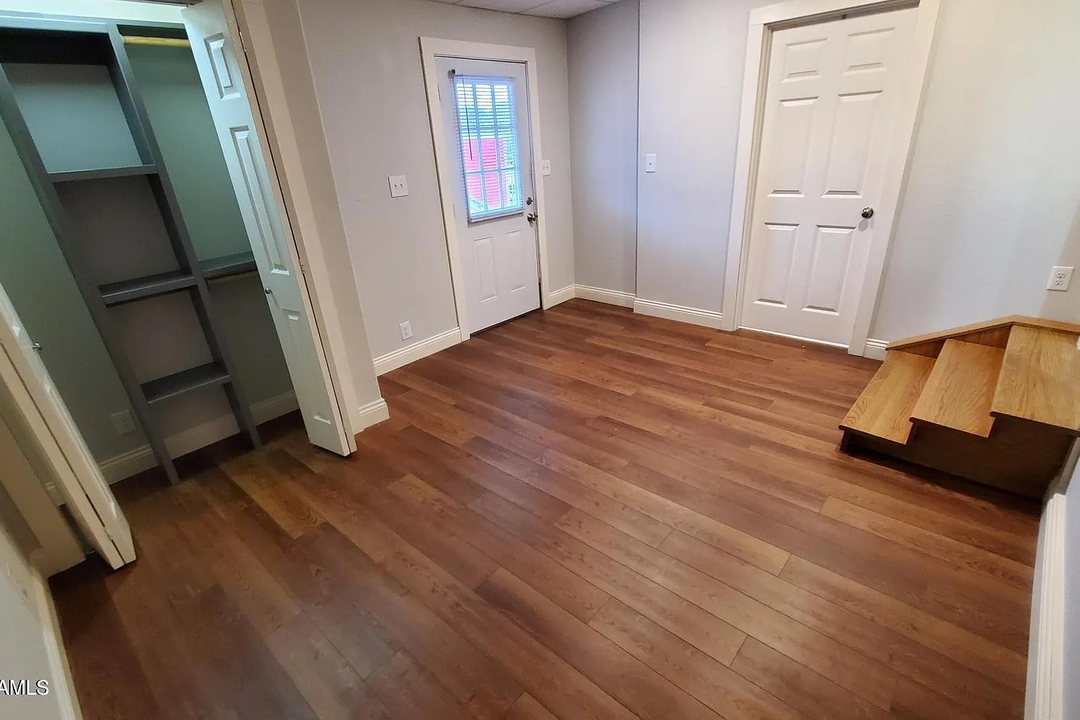 1 bed, 500 sqft, $975 — Photo 2