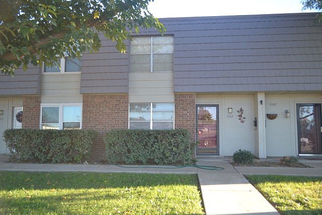 1st image of 1104 E 52nd St