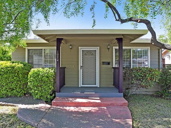 3rd image of 1024 Garland Ave