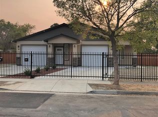 2521 Oakmont St, Sacramento, CA 95815