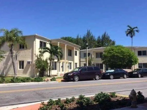 650 84th St APT 36, Miami Beach, FL 33141