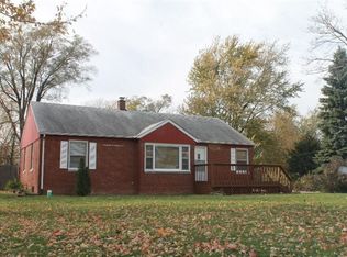 8216 Rutledge St, Merrillville, IN 46410