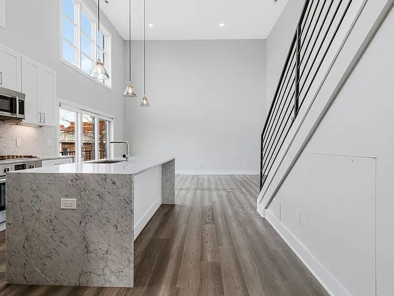 205 V St NW #201 — Photo 9