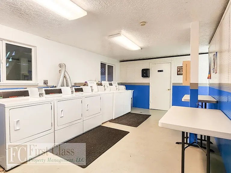 9555 SW Hall Blvd #12 — Photo 11