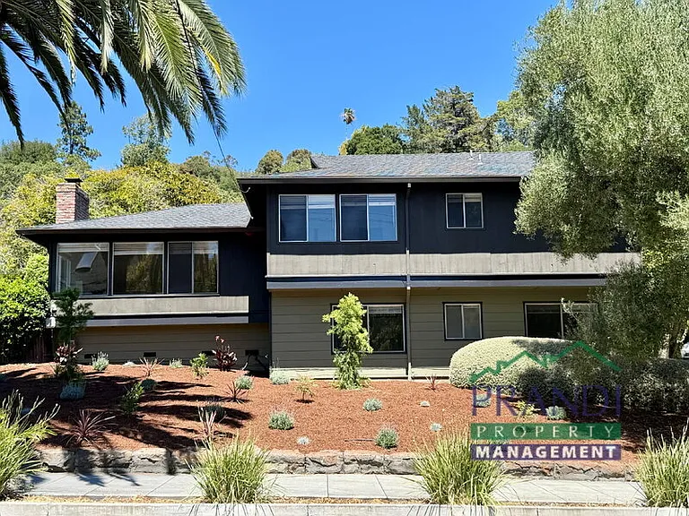 4 Beryl Ln — Photo 2