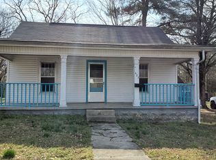 423 Dull St, Dickson, TN 37055