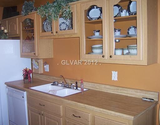 4th image of 3680 Villa Knolls East Dr