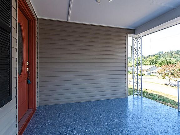 5th image of 4138 NE Walker Blvd
