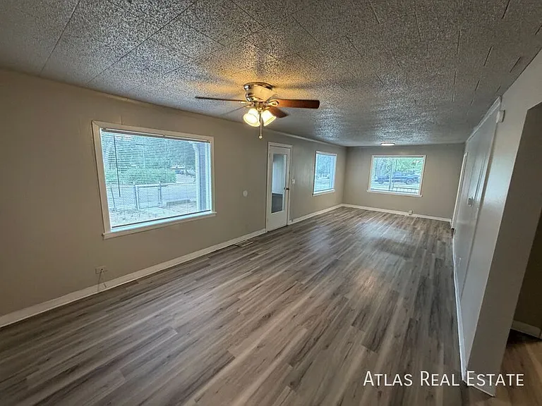2602 E Dale St #1 — Photo 3