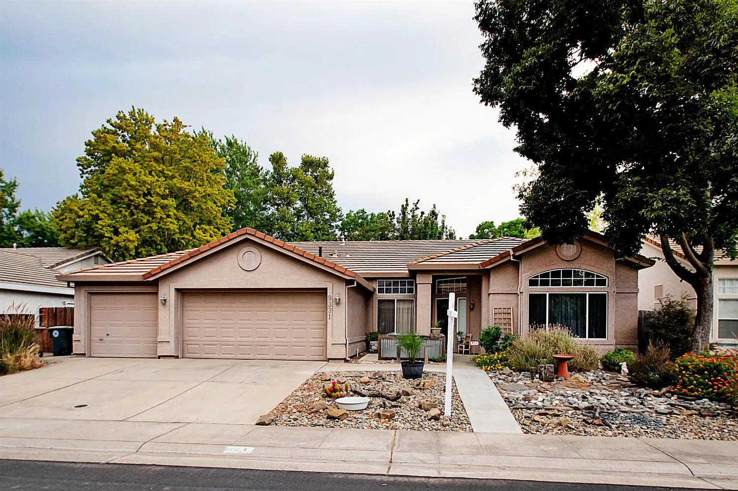 9331 Dever Cir photo 1