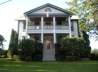 2436 River Rd, Jersey Shore, PA 17740