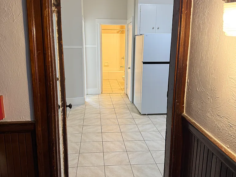 270 Washington St #1R — Photo 2
