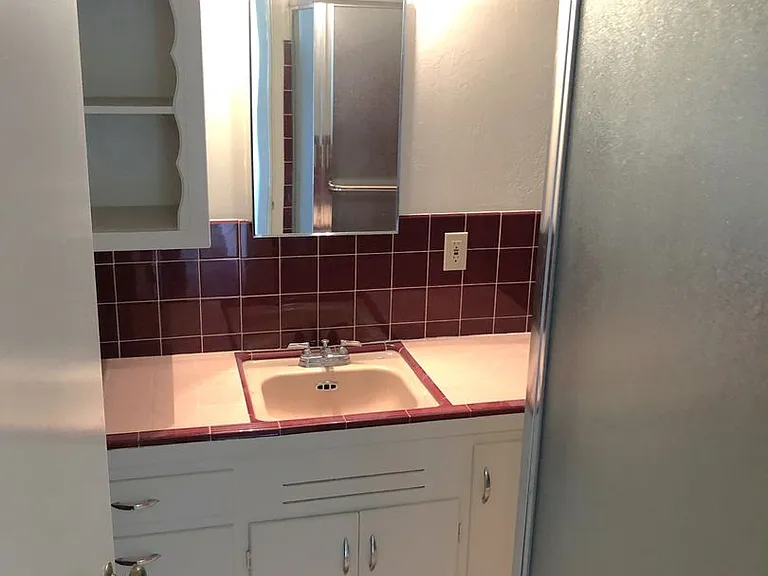 905 Santa Clara Ave #P — Photo 6