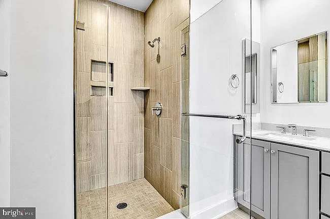 11236 Bunsen St — Photo 30