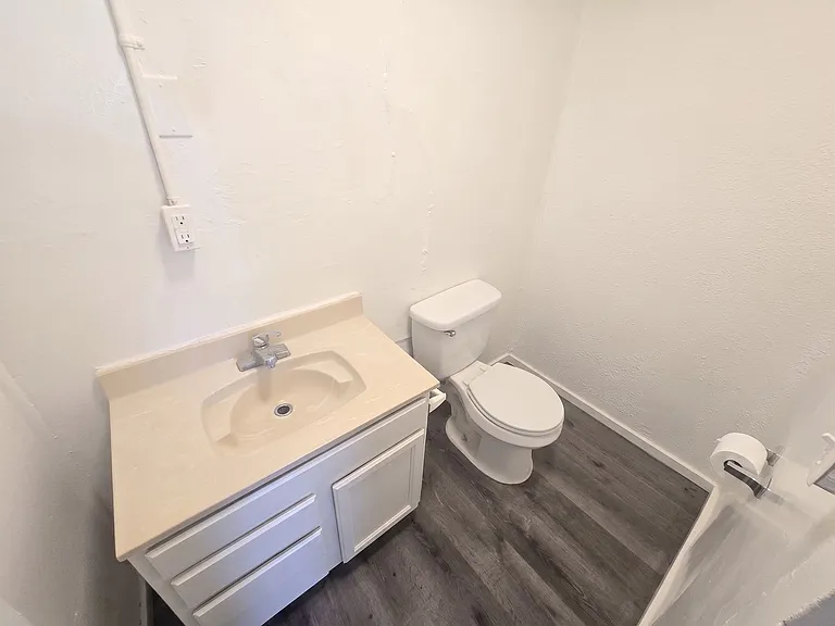 400 Santa Fe Dr #1 — Photo 13