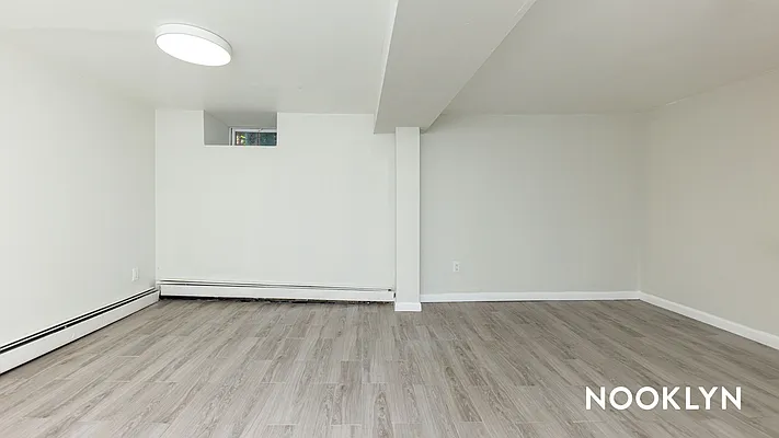 Rented by Nooklyn NYC LLC | media 32